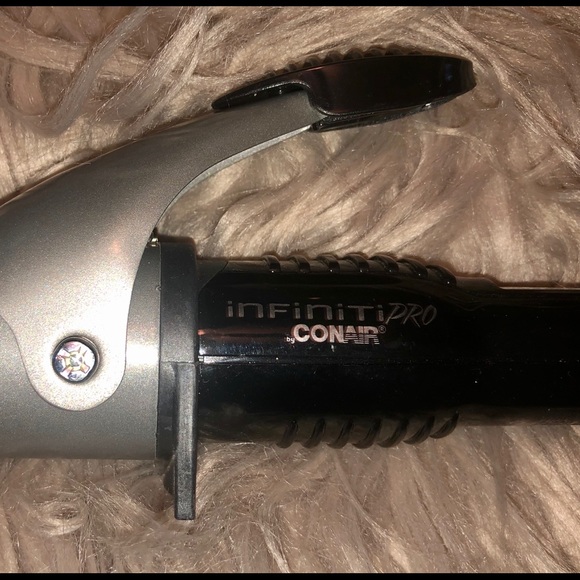 COPY - Conair Infiniti Pro 1-1/2” - Picture 3 of 4